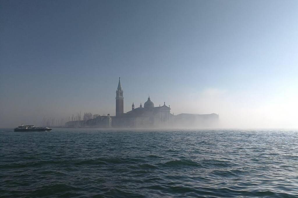 Venezianischer Palazzo Mit Kostenlosen Wlan Naehe Markusplatz Buitenkant foto
